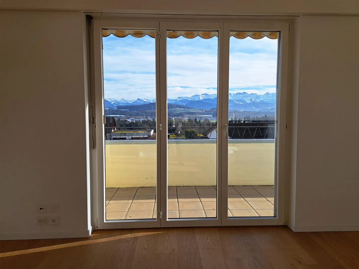 Appartements 5.5 pièces avec vue imprenable sur les montagnes - Photo 3 sur 13