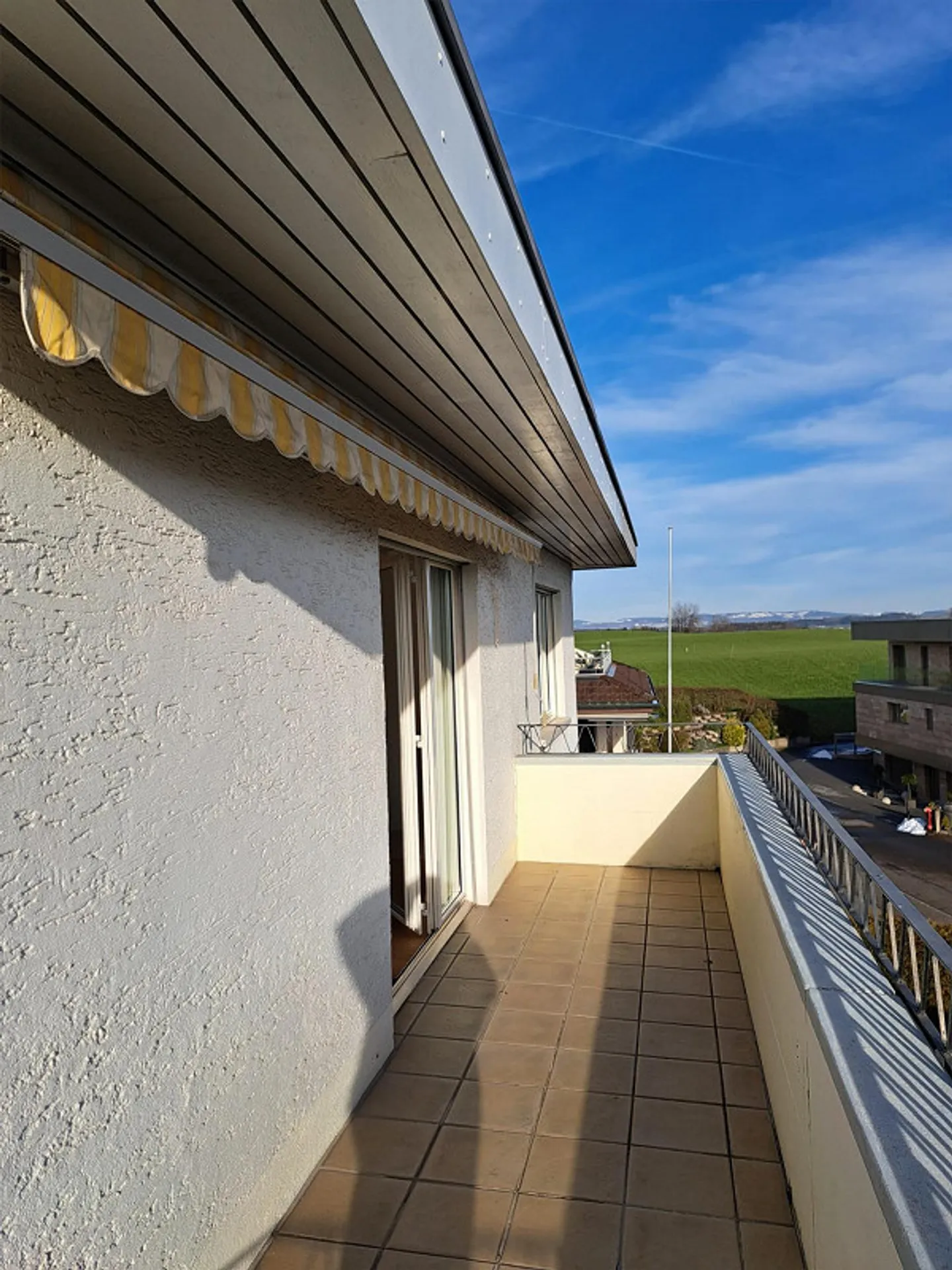 Appartements 5.5 pièces avec vue imprenable sur les montagnes - Photo 4 sur 13