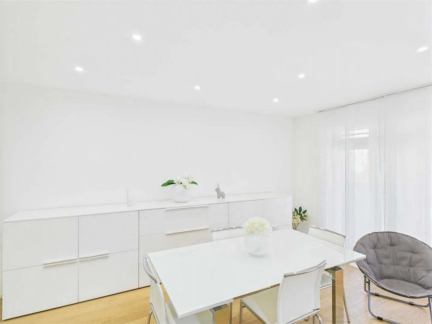 Élégant 4.5 pièces au premier étage avec 2 terrasses - Photo 13 sur 13