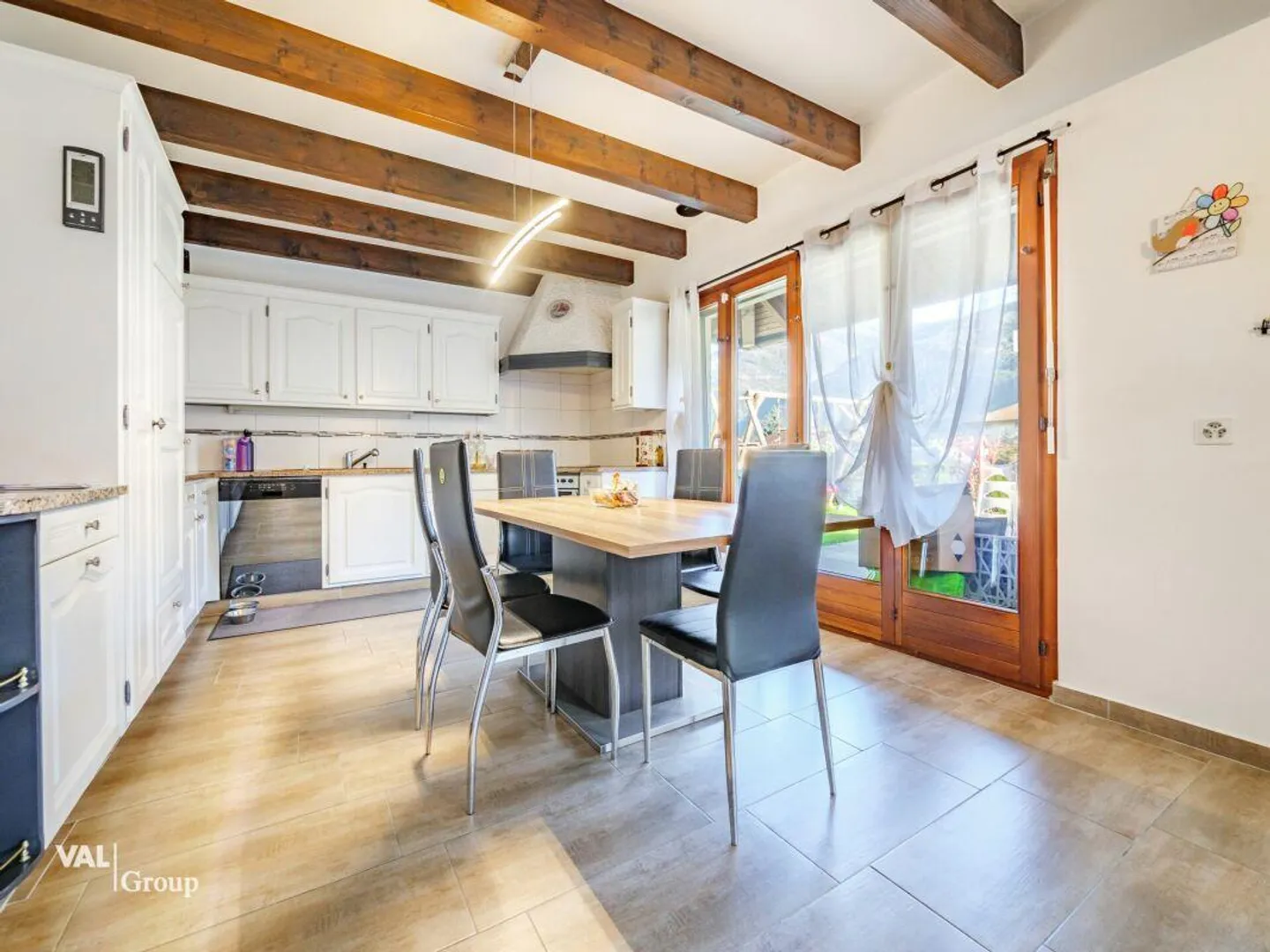 Magnifique villa avec jardin, offrant une configuration idéale pour deux unités - Foto 5 von 16