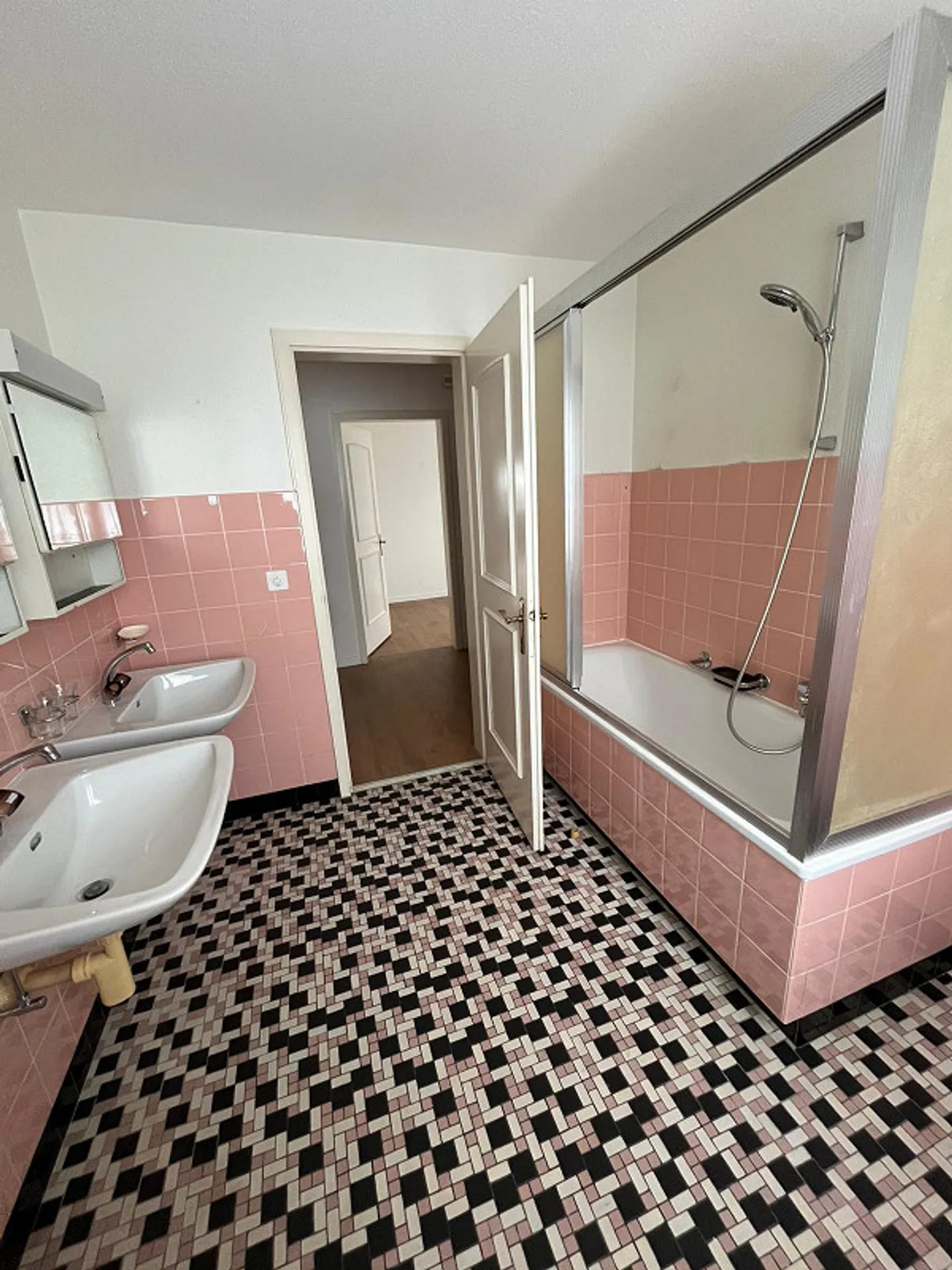 Appartements 5.5 pièces avec vue imprenable sur les montagnes - Photo 11 sur 13