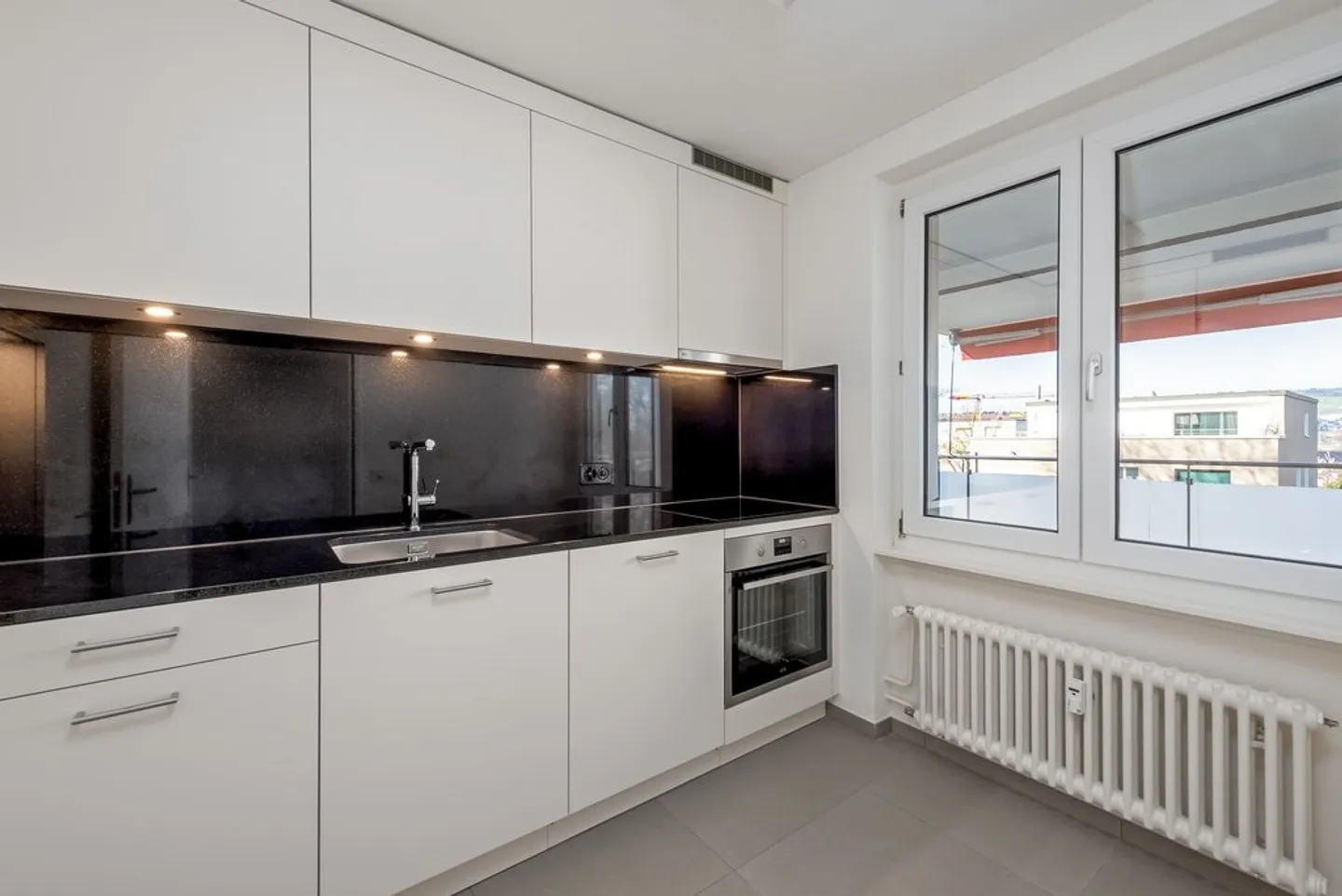 3-room apartment - Photo 1 of 12