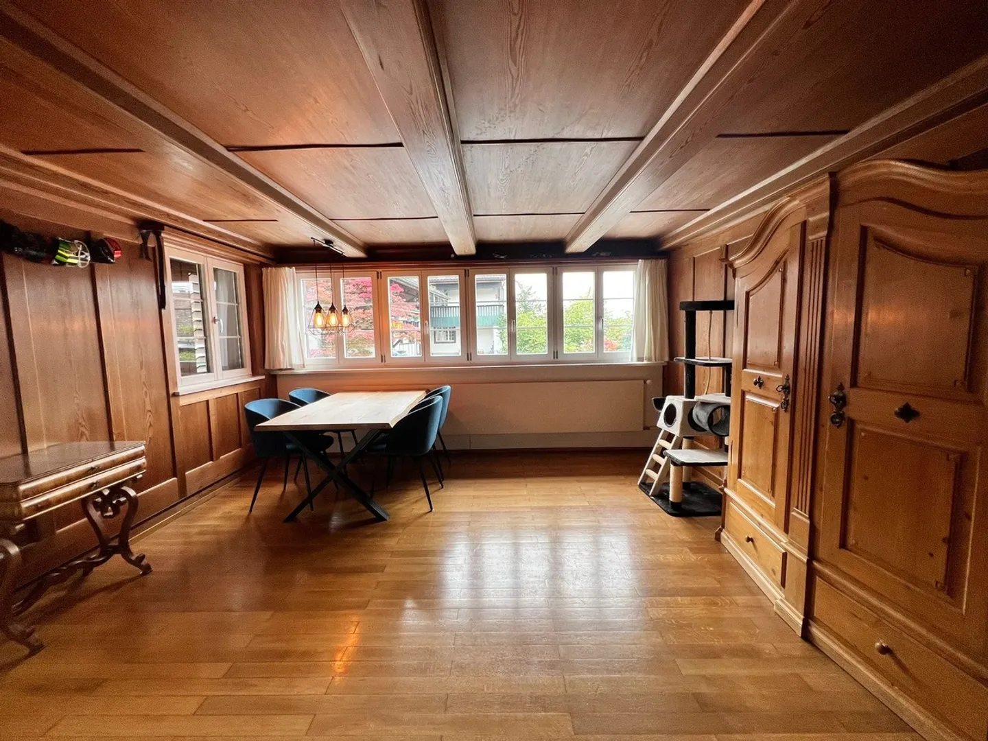 Charming 3.5 Room Apartment - Triplex - Photo 1 of 12
