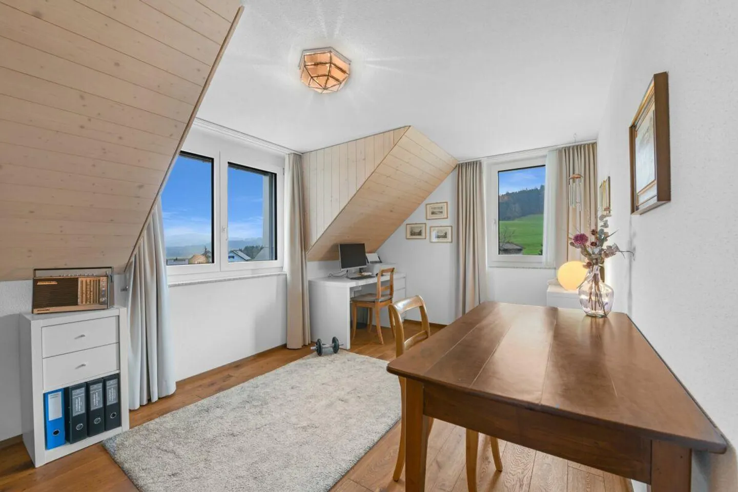 Hochwertige 3.5-Zimmer-Dachwohnung  mit traumhafter Sicht auf den S... - Foto 12 von 30
