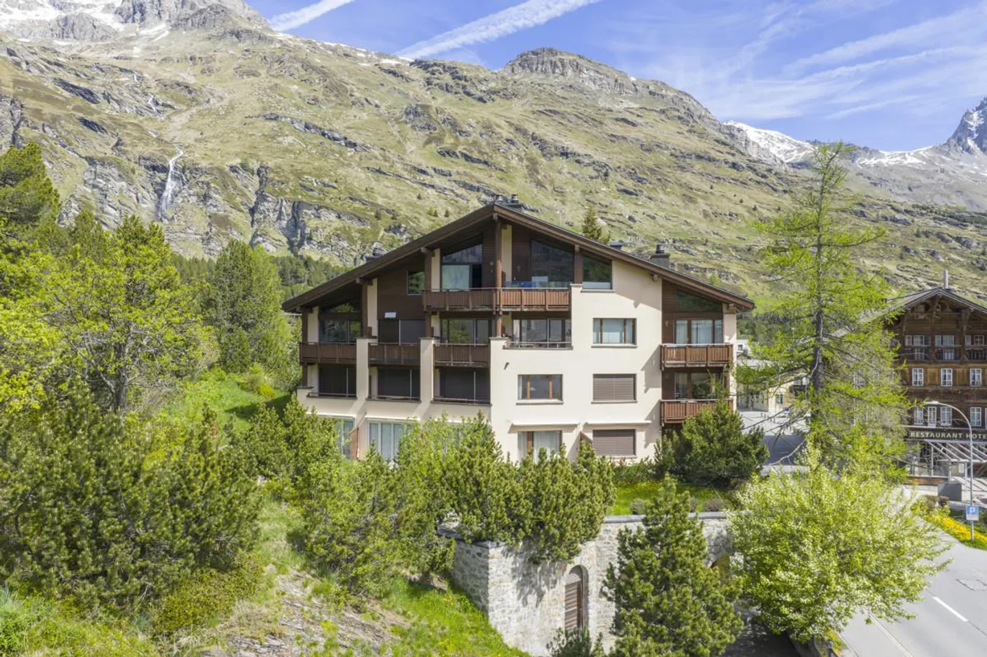 Maloja : Studio ensoleillé avec vue sur la montagne - Photo 5 sur 6