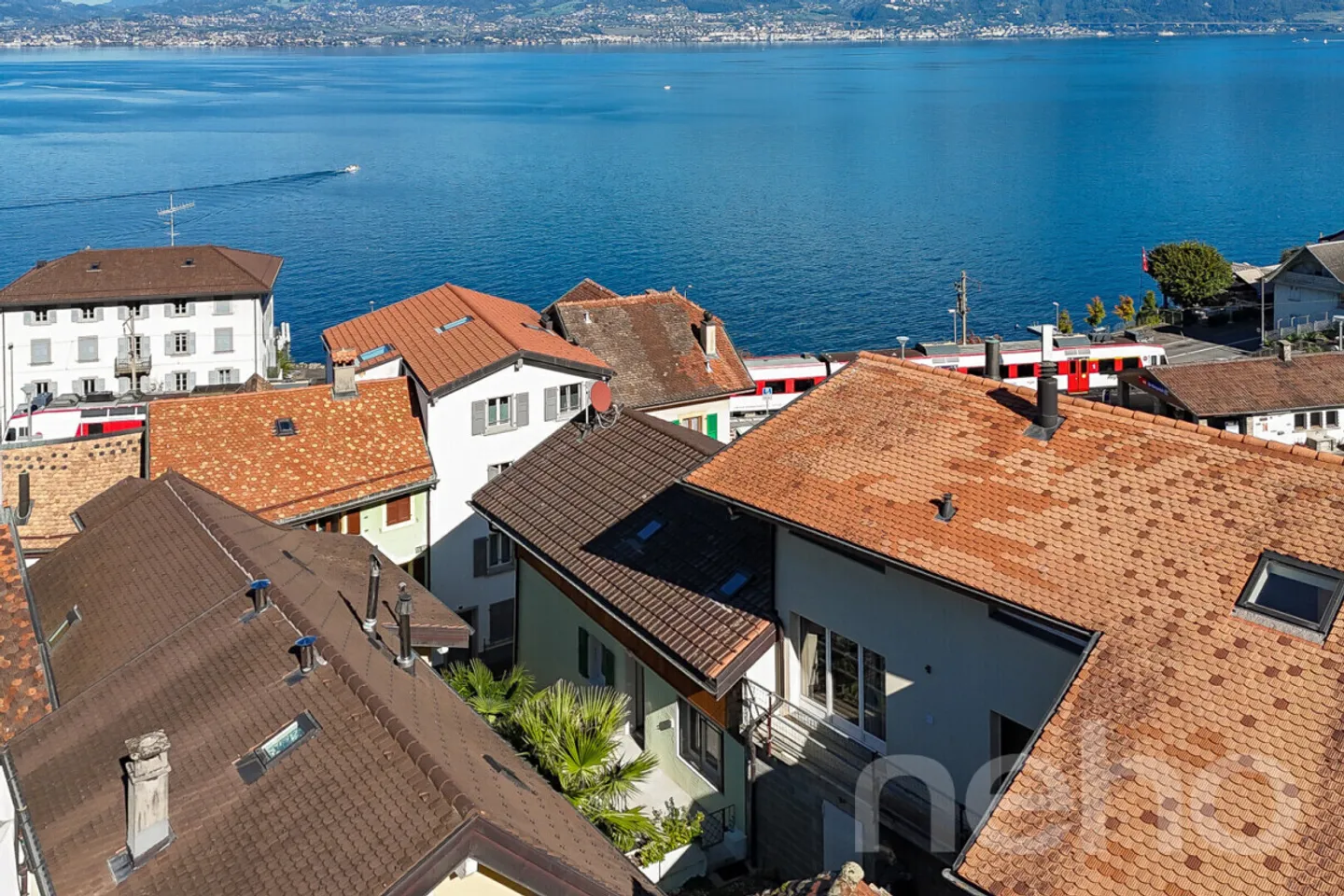 Charmantes Haus mit 2 Wohnungen im Herzen von St-Gingolph - Foto 1 von 12