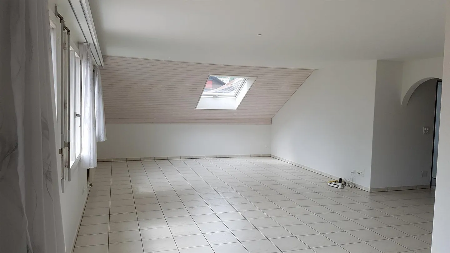 Exklusive 3.5 Zim. Wohnung - Foto 3 von 16