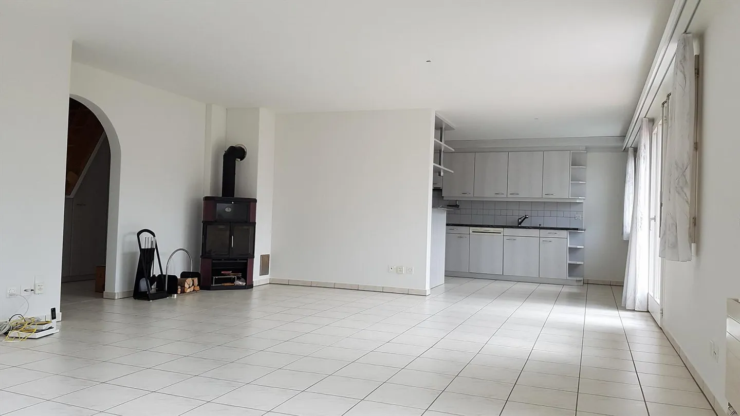 Exklusive 3.5 Zim. Wohnung - Foto 2 von 16