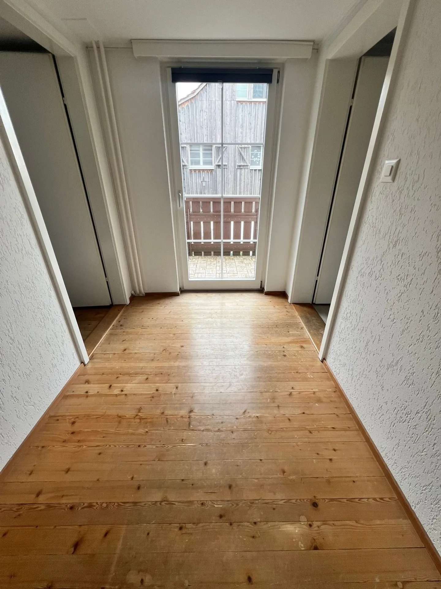 Charming 3.5 Room Apartment - Triplex - Photo 9 of 12
