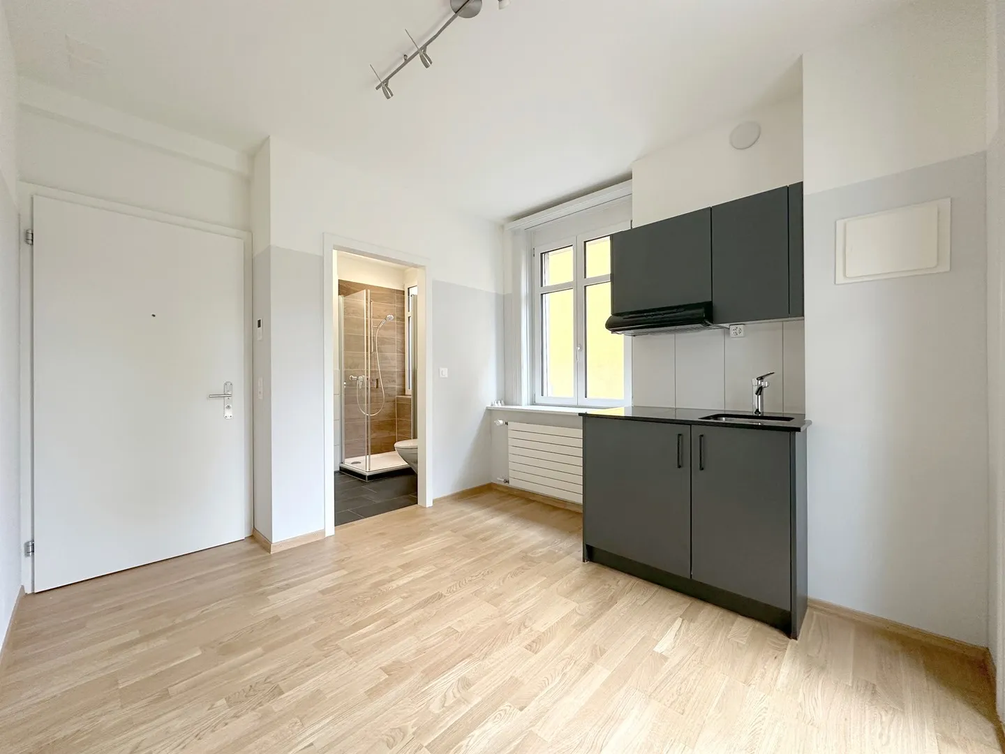 Appartement à louer - Photo 3 sur 7