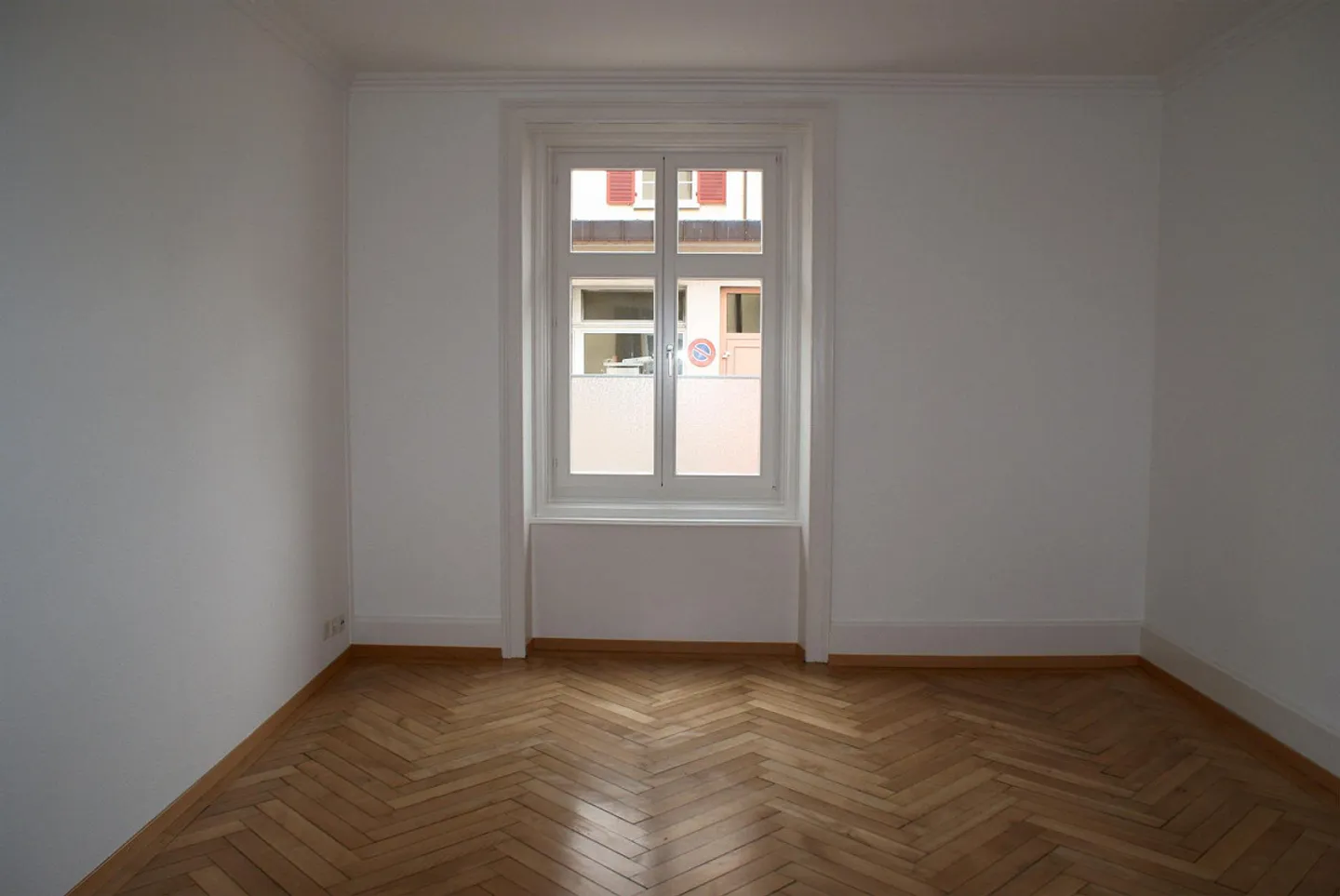 Appartement 2 pièces, frontière de la ville de Lucerne, rénové, avec charme ancien - Photo 5 sur 9