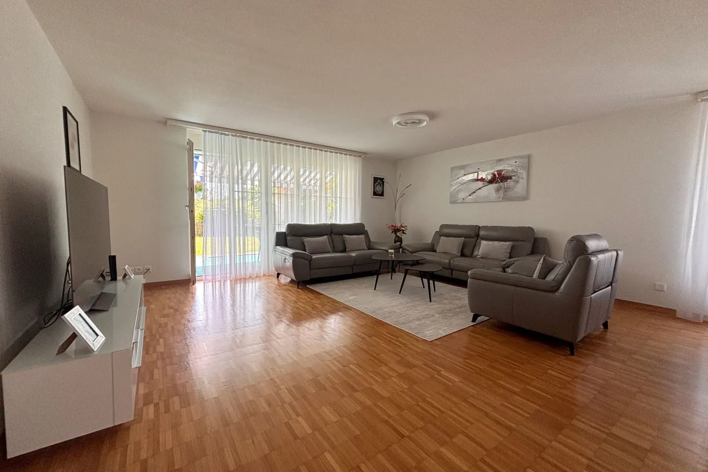 Zentral gelegene Erdgeschosswohnung mit Garten - Foto 2 von 13