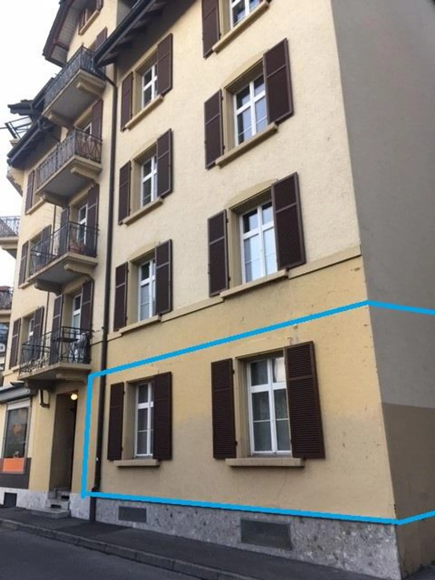 Appartement 2 pièces, frontière de la ville de Lucerne, rénové, avec charme ancien - Photo 9 sur 9