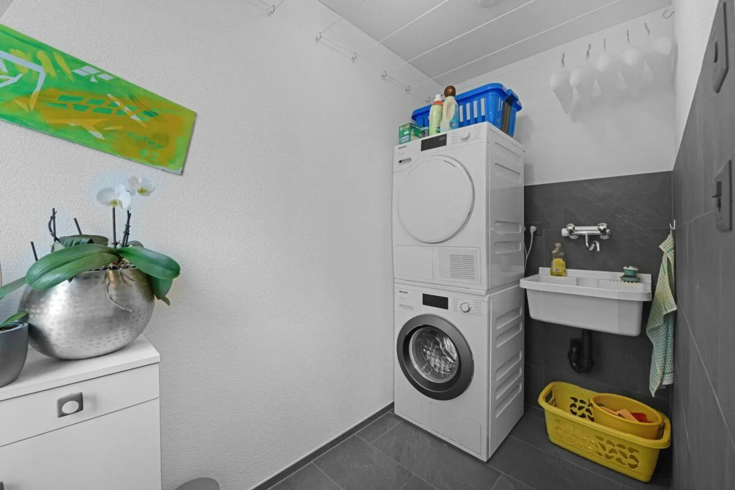 Hochwertige 3.5-Zimmer-Dachwohnung  mit traumhafter Sicht auf den S... - Foto 22 von 30