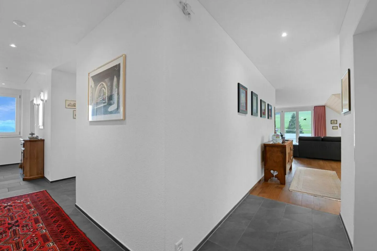 Hochwertige 3.5-Zimmer-Dachwohnung  mit traumhafter Sicht auf den S... - Foto 27 von 30