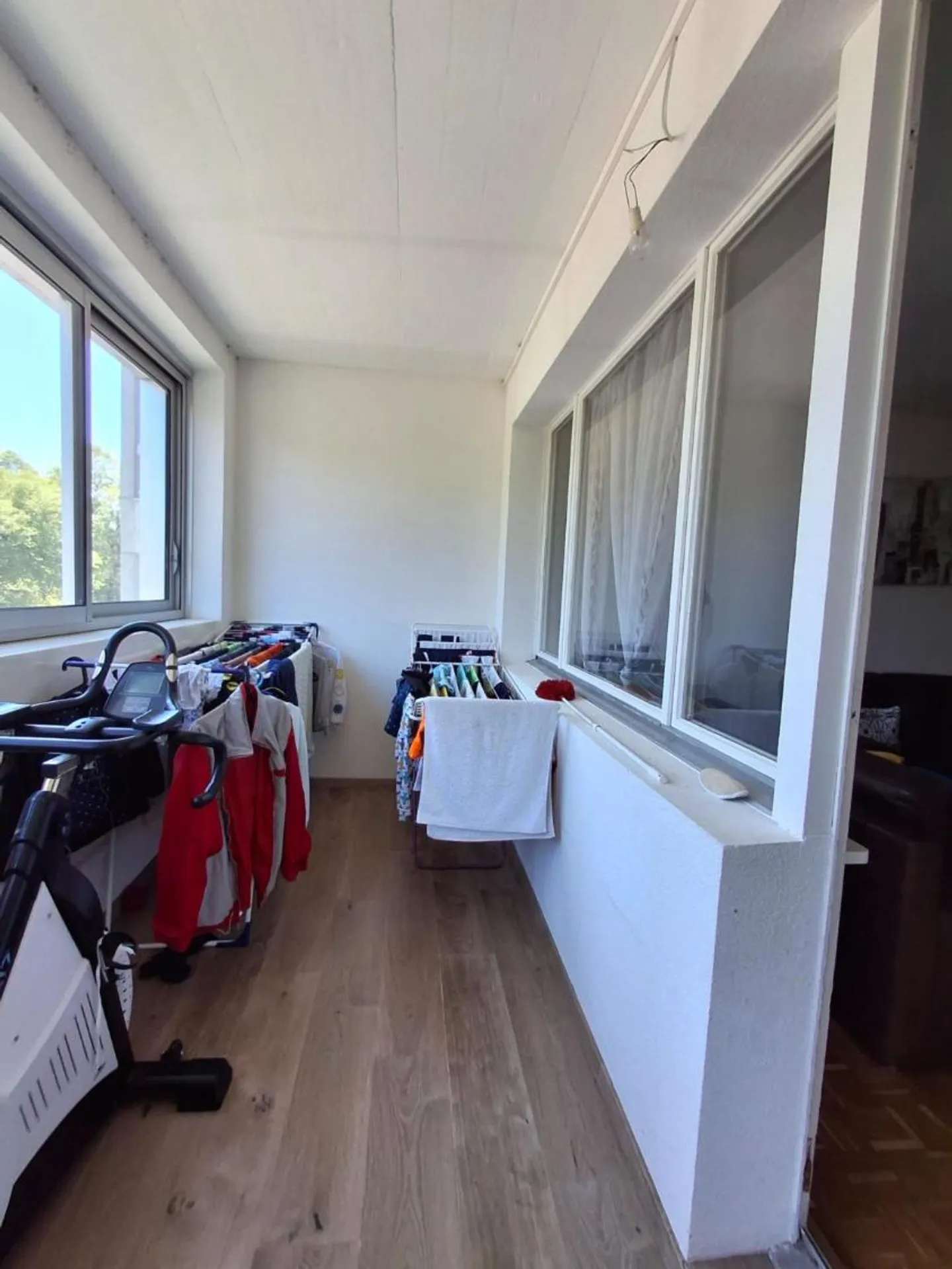 Bright 4.5 Room Apartment - Photo 4 of 7