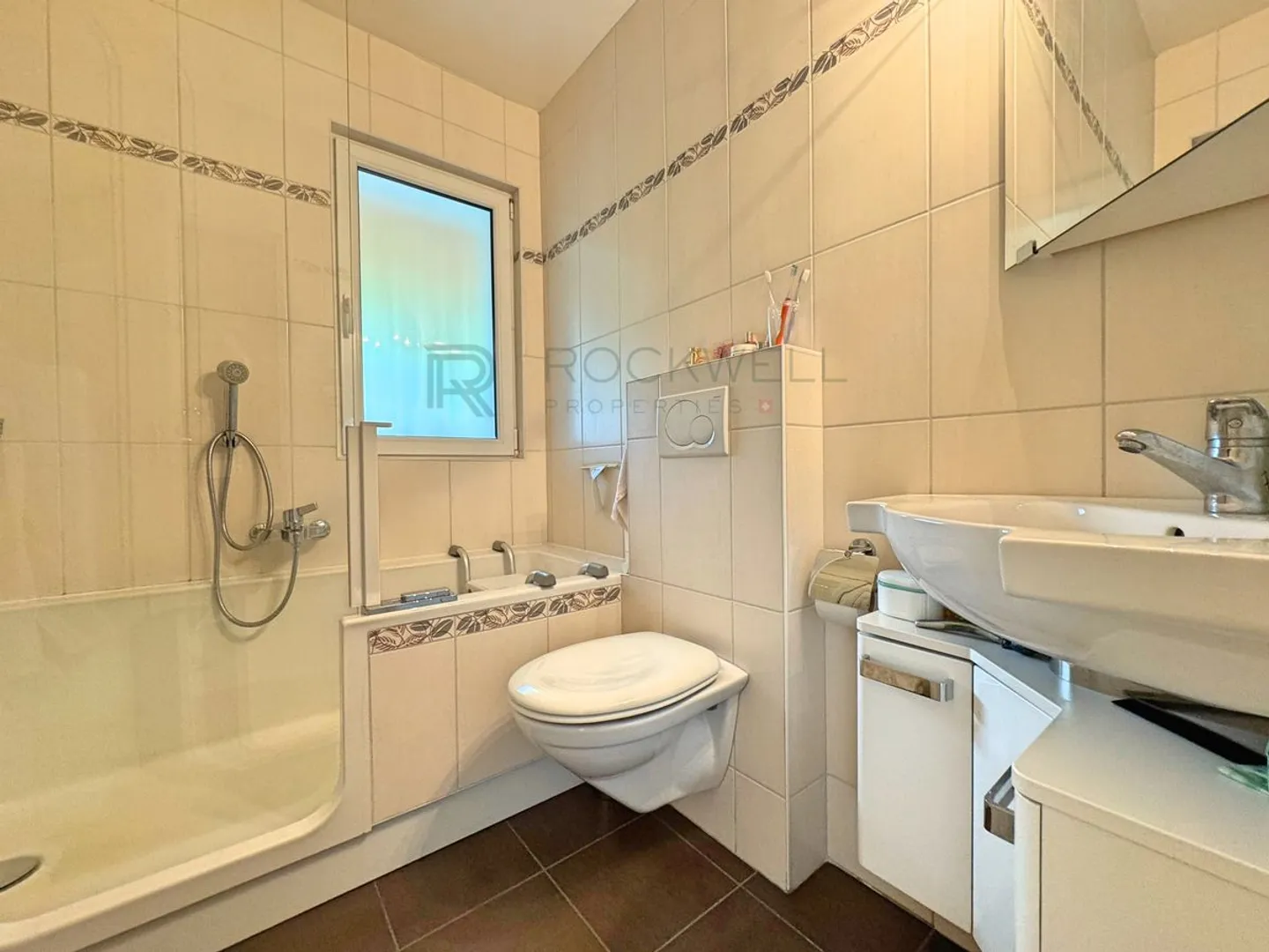 Casa unifamiliare con vista a 180 gradi - Foto 11 di 12