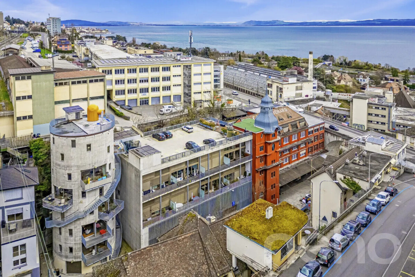 Einzigartig: Industrieloft 2,5 Zimmer von 99 m² in der Nähe des Sees und der Verkehrsanbindungen - Foto 3 von 12