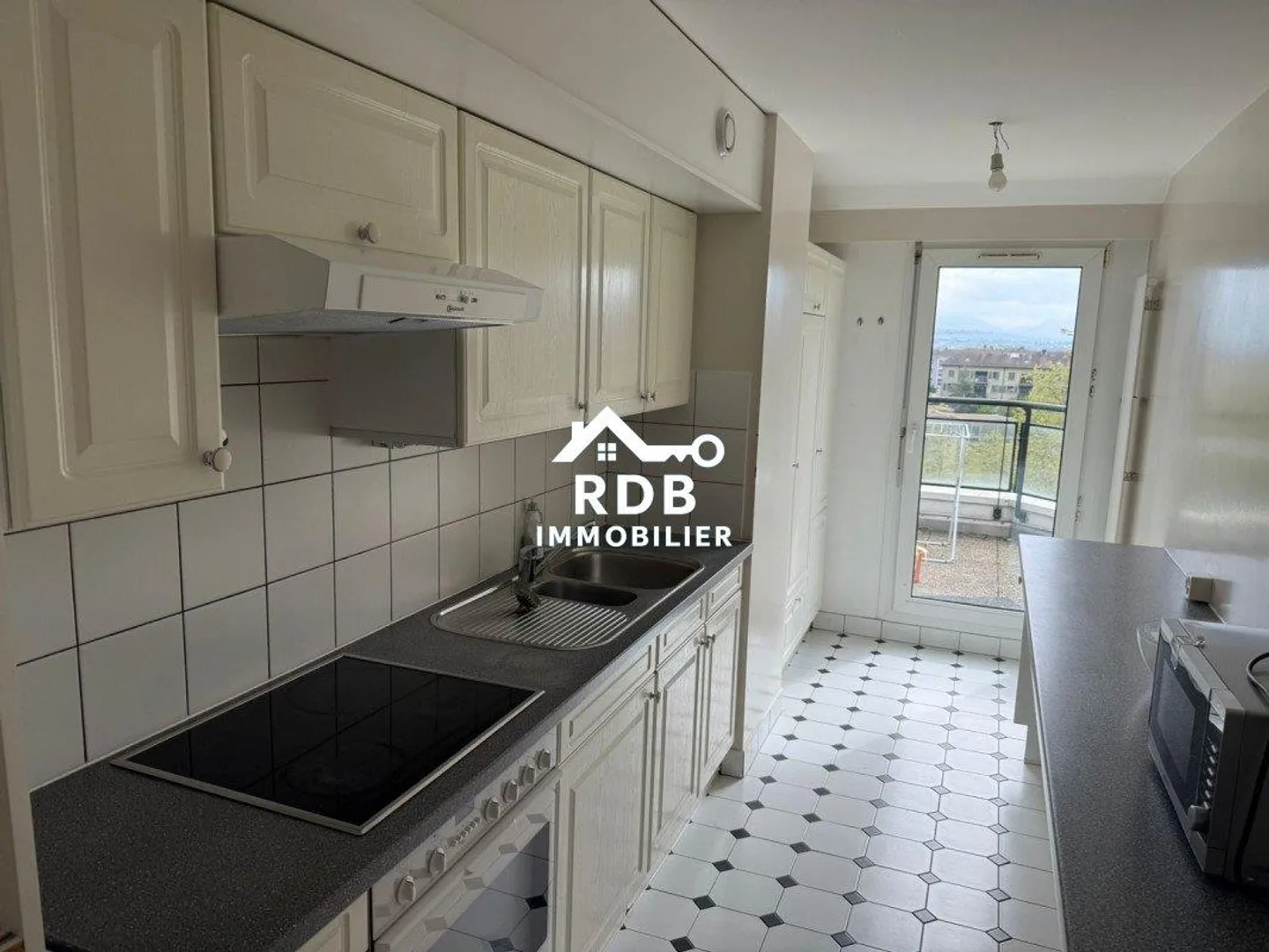 4,5-Zimmer-Wohnung im 8. Stock in Genf 1203 - Foto 5 von 12