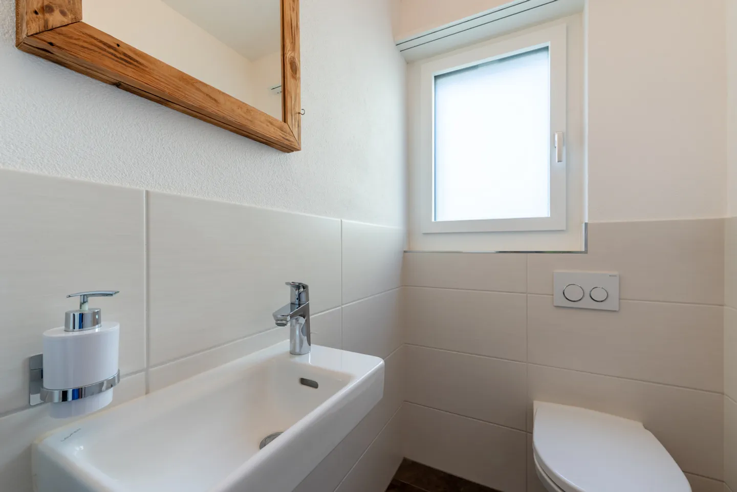 Wonderful 4.5-room semi-detached house in Auenstein AG - Photo 10 of 11