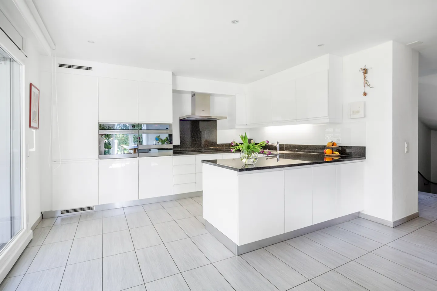 Modern house, ideal for your family - Photo 2 of 11