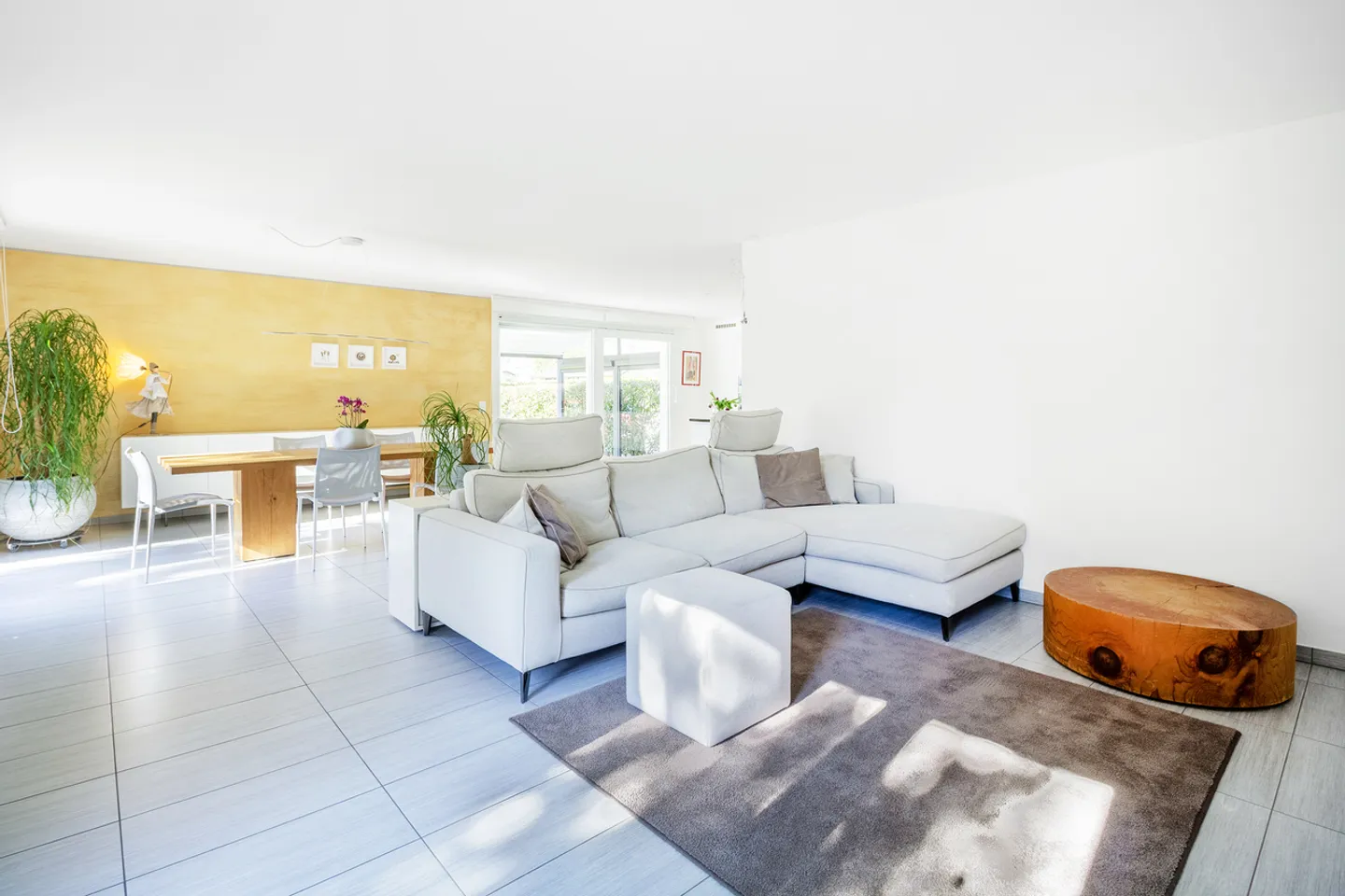 Modern house, ideal for your family - Photo 3 of 11