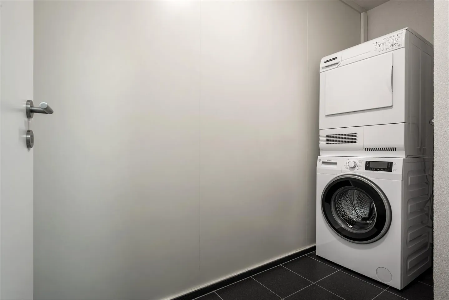 Your dream home in the center! - Photo 10 of 12