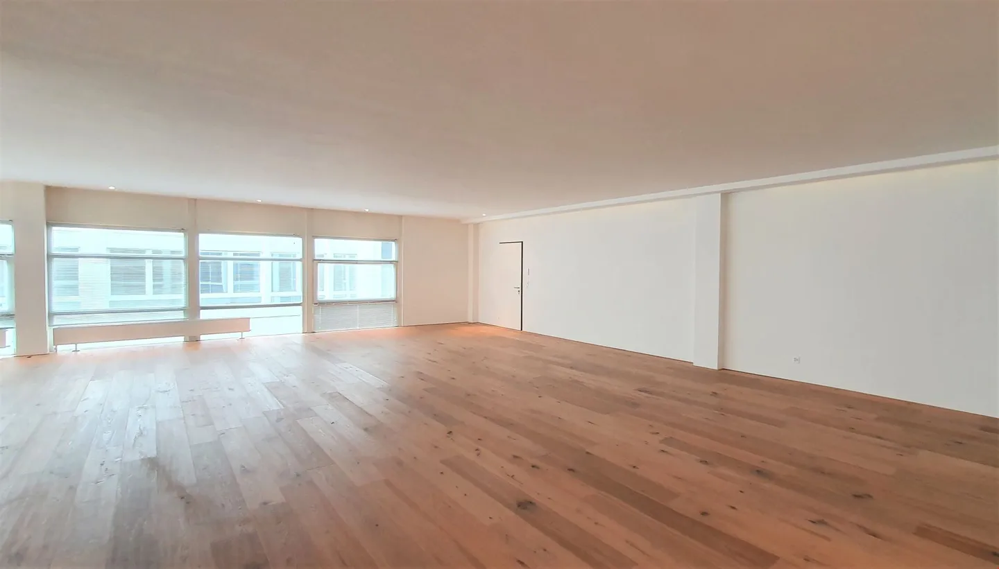 Commercial for rent, Chaltenbodenstrasse 6, in Feusisberg, Switzerland - Foto 3 von 5