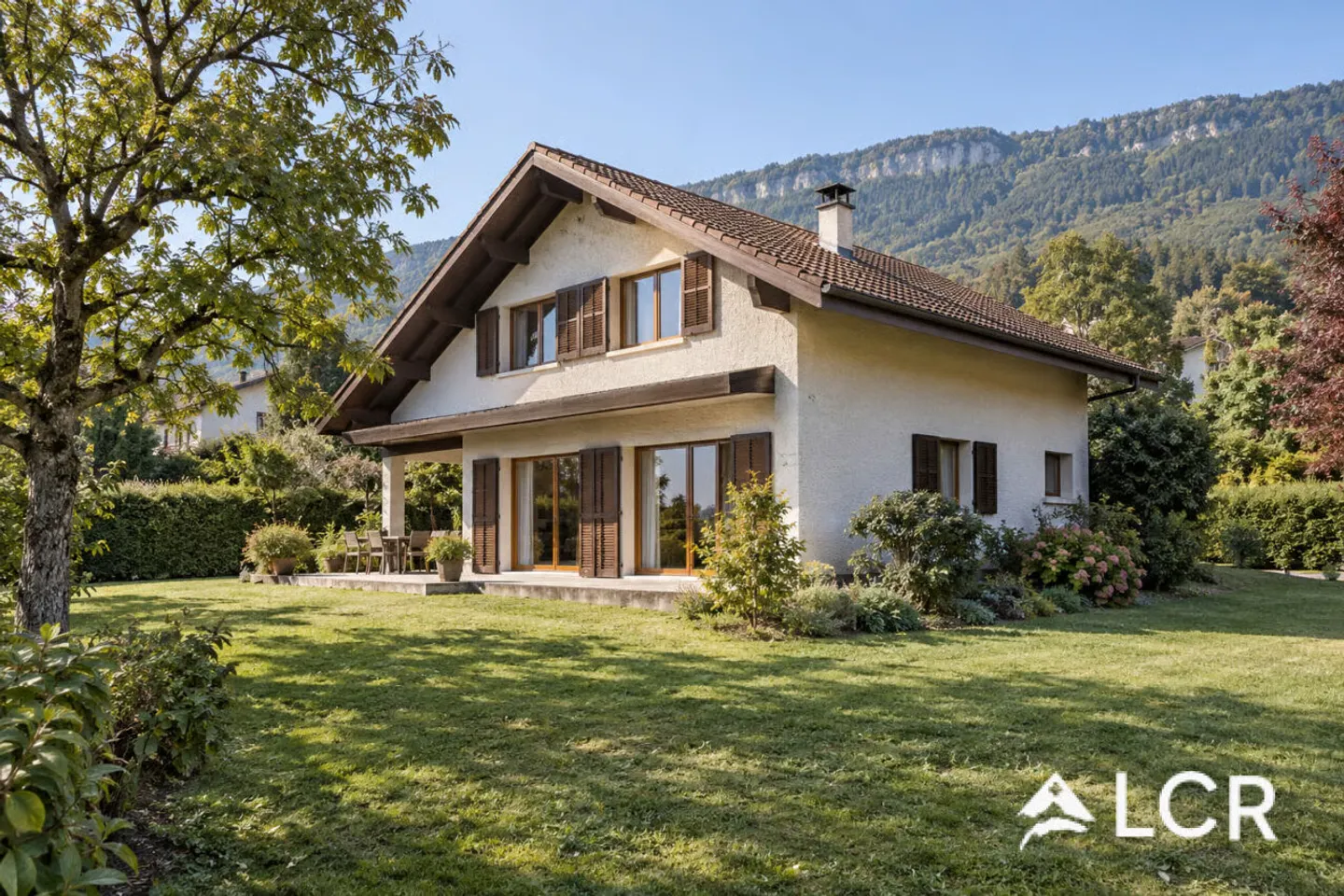 Belle maison OFF MARKET - 4 chambres et 1 bureau - Jardin arboré - Foto 1 von 1