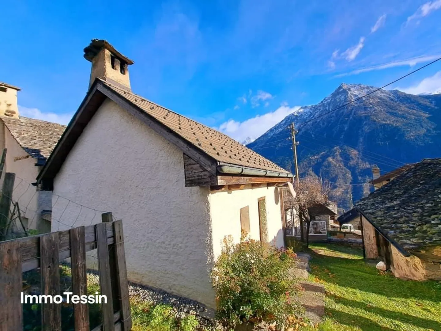 Cozy Rustico with beautiful views of the Ticino mountains - Photo 1 of 13