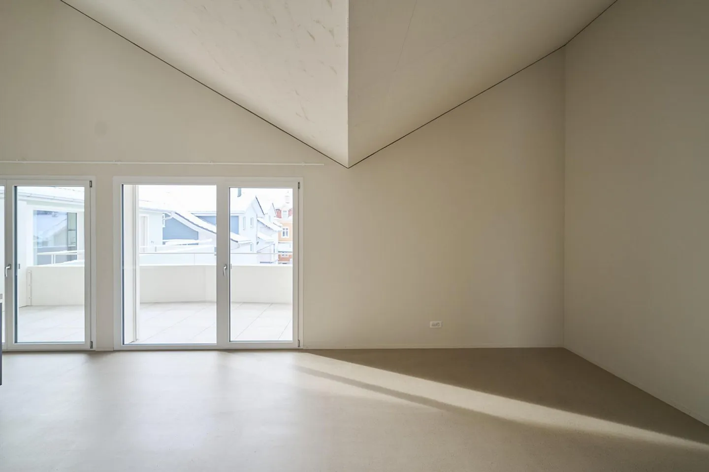 Moderne und zentralgelegene Wohnung im Eigentumsstandard - Foto 3 von 14