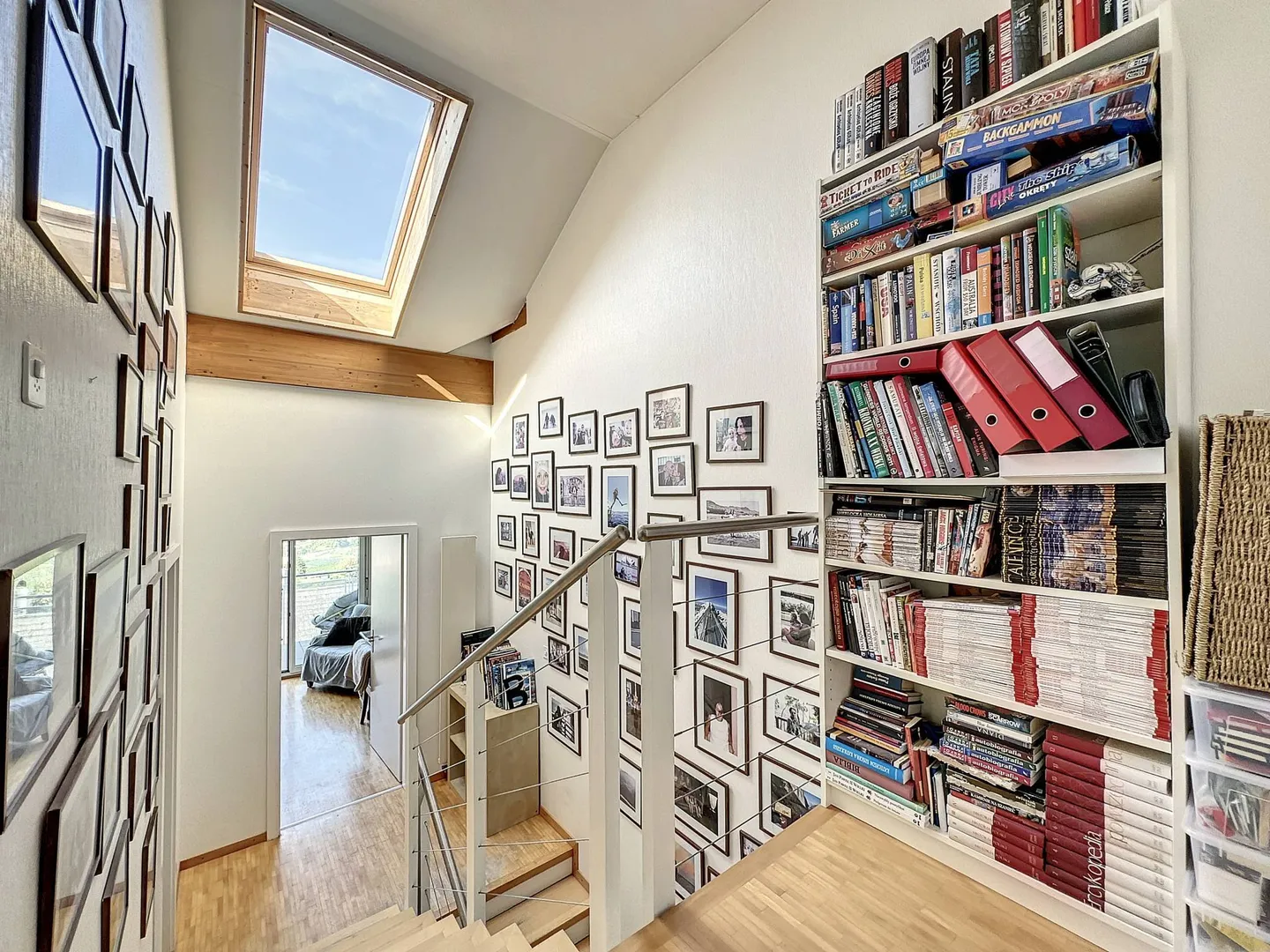 Duplex villa with 5.5 rooms and panoramic views of the lake and the Alps! - Photo 7 of 13