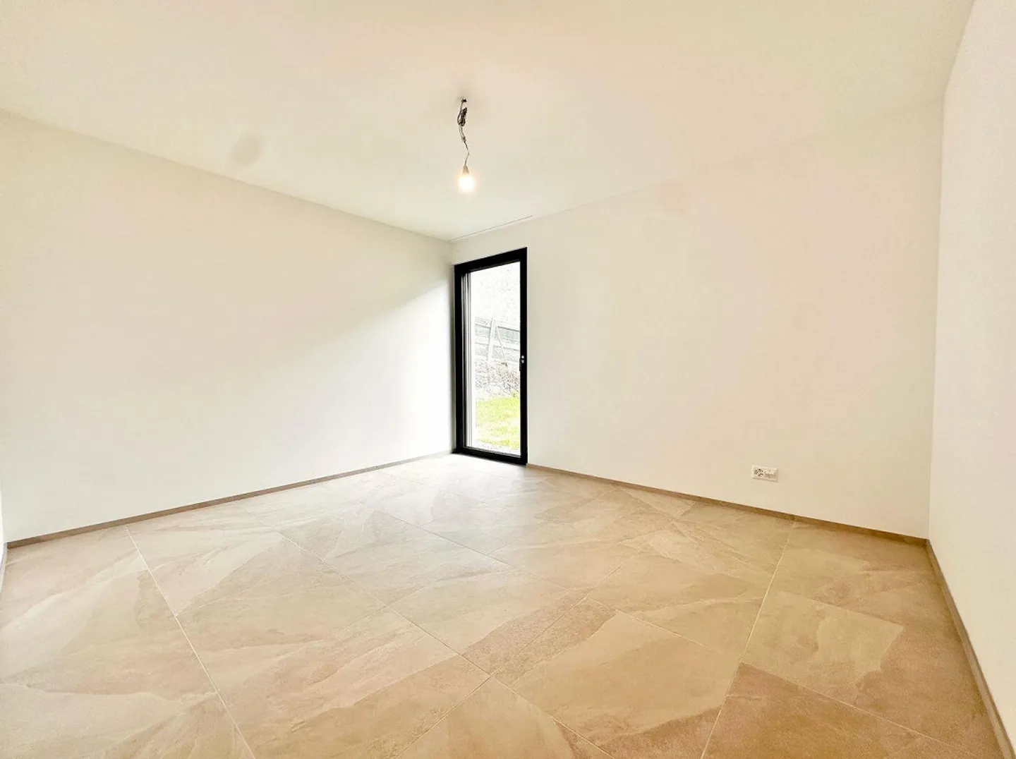 3.5-room apartments with private garden and lake view - Tenero - Photo 9 of 13