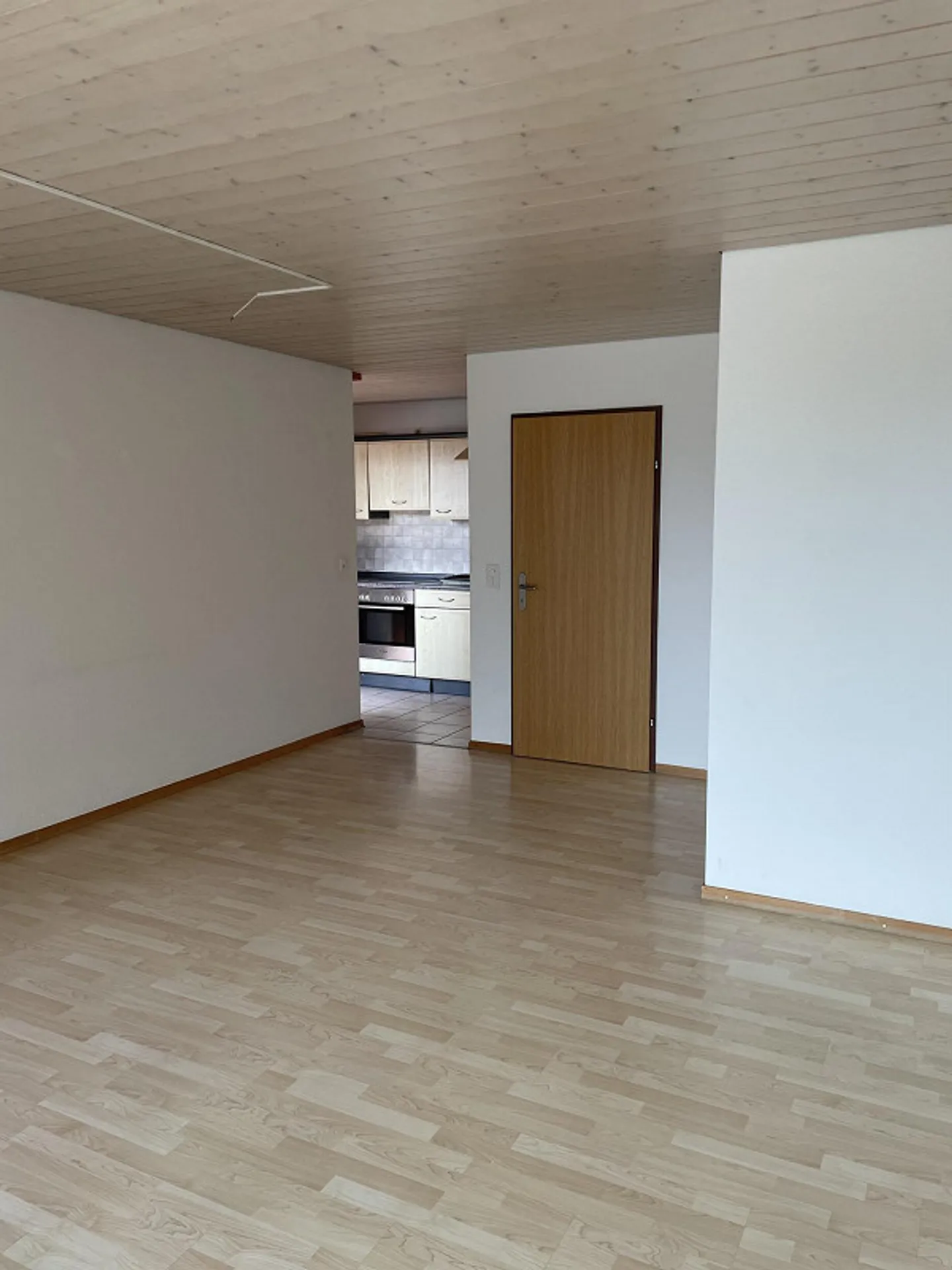 Ampio appartamento di 2,5 stanze con area salotto privata - Foto 3 di 8