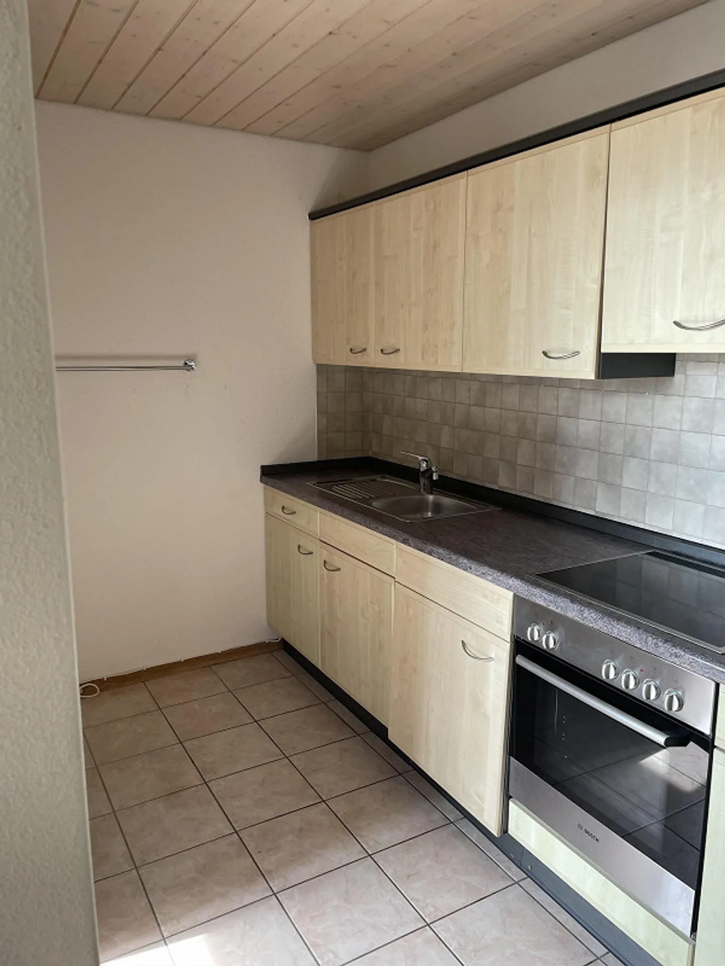 Ampio appartamento di 2,5 stanze con area salotto privata - Foto 5 di 8