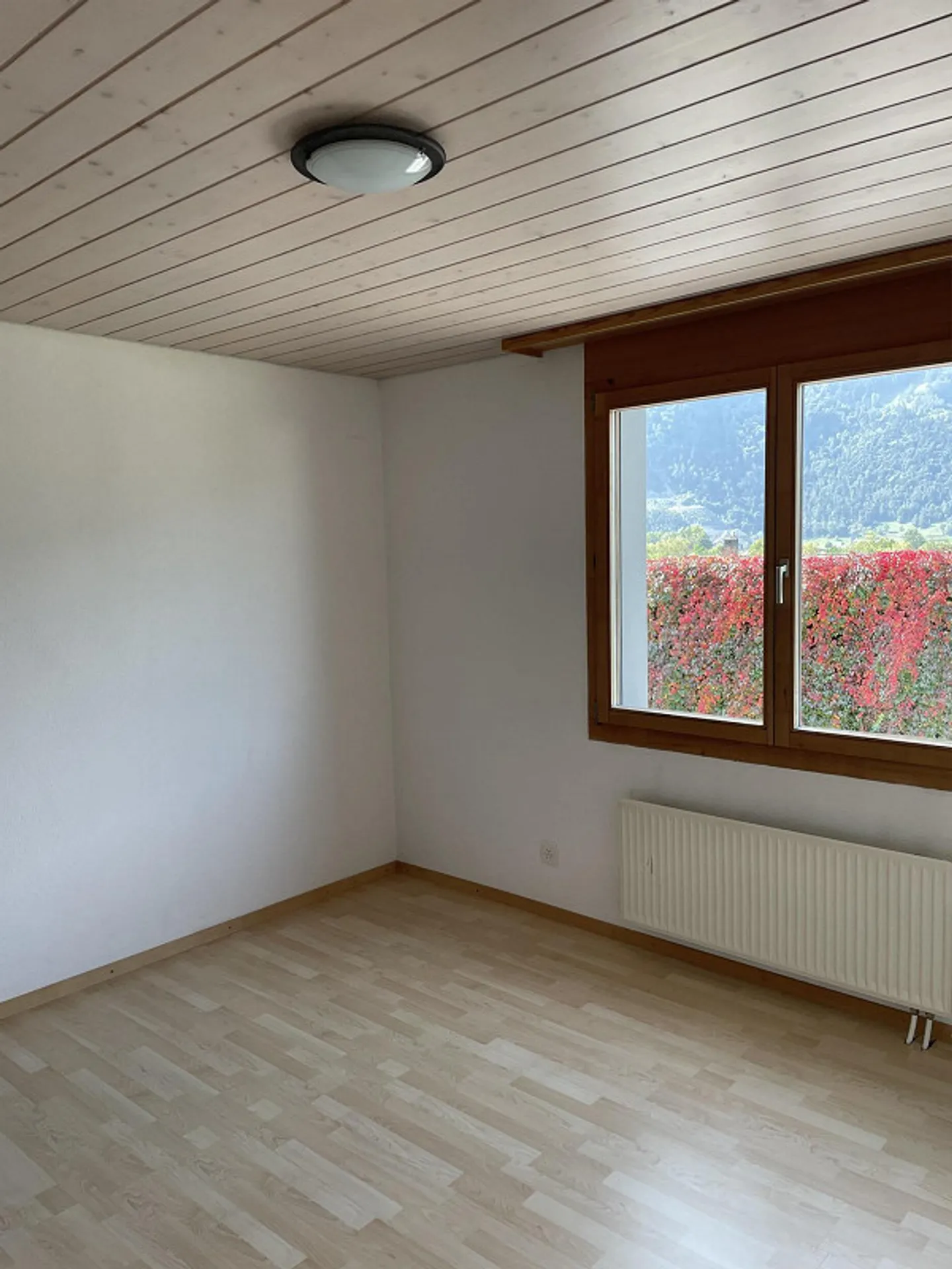 Ampio appartamento di 2,5 stanze con area salotto privata - Foto 6 di 8