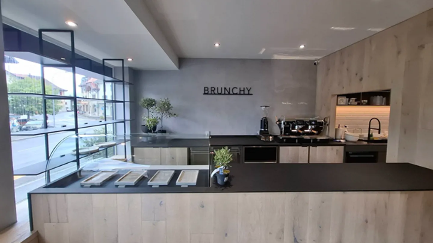 Edificio ad uso misto in vendita - Foto 2 di 7