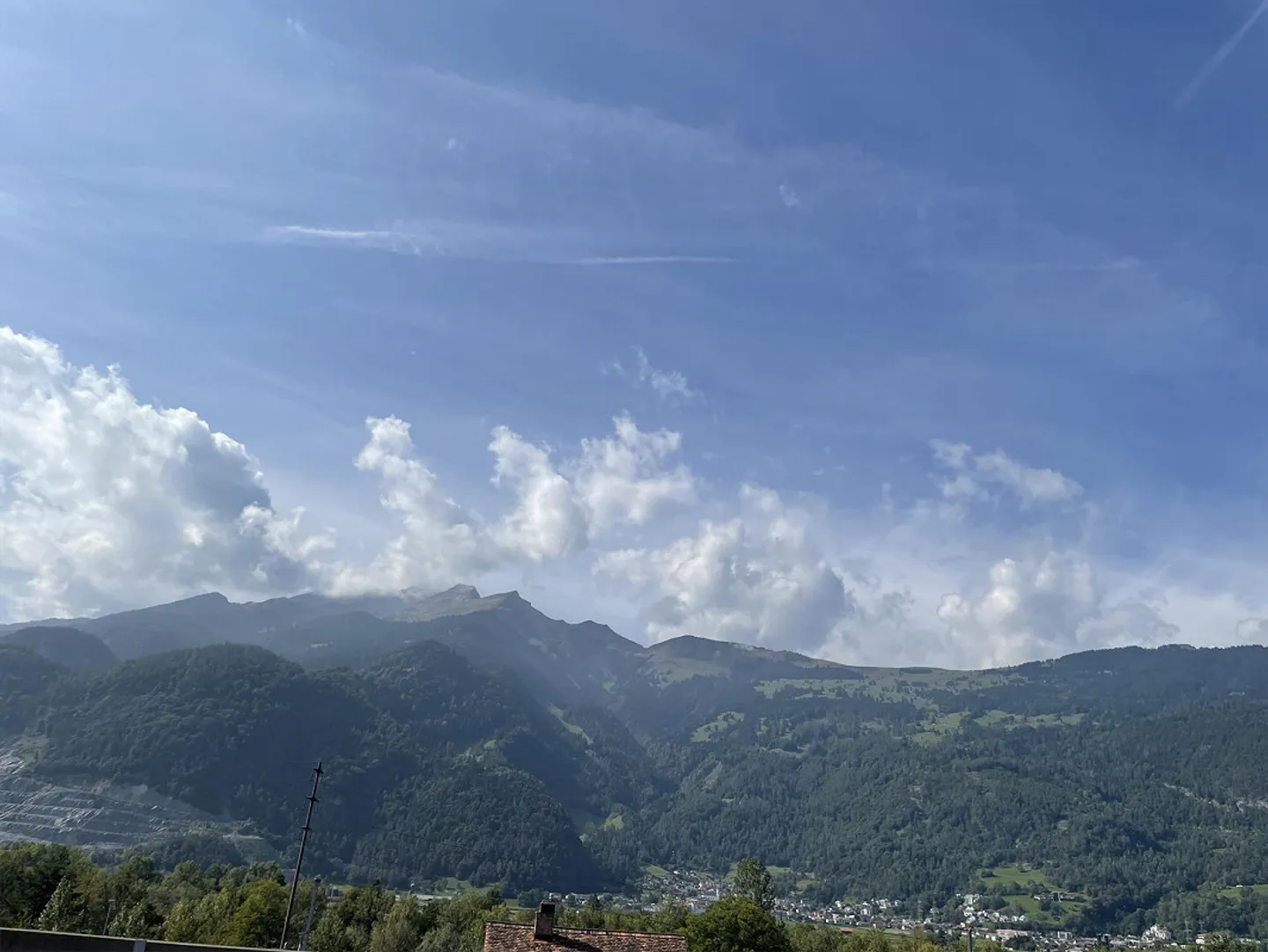 Ampio appartamento di 2,5 stanze con area salotto privata - Foto 7 di 8