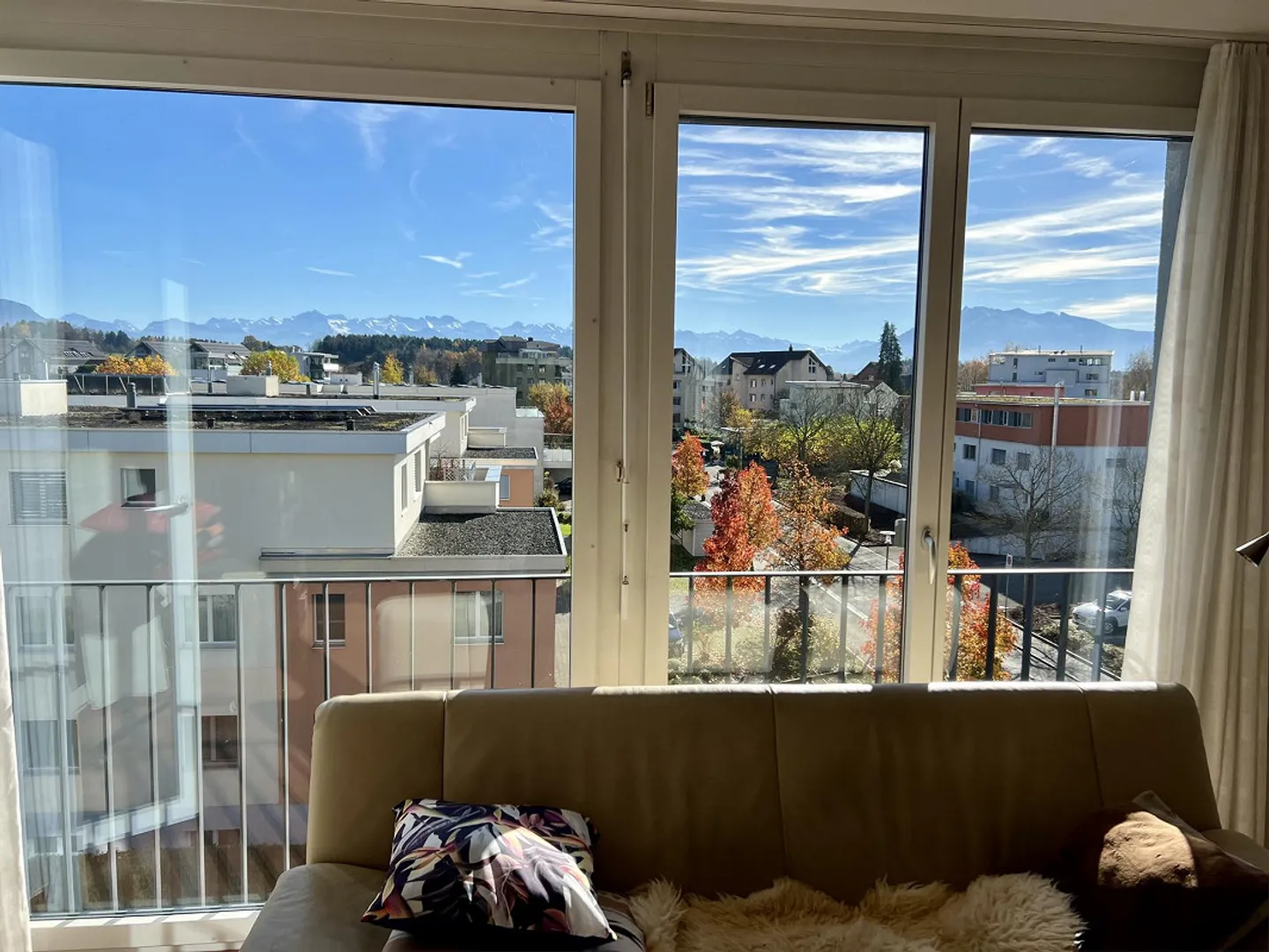 Geräumige 4.5 Zimmer Wohnung - Foto 3 von 13