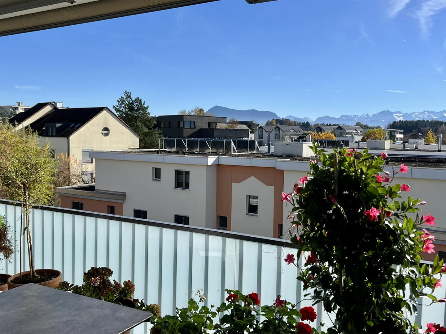 Geräumige 4.5 Zimmer Wohnung - Foto 1 von 13