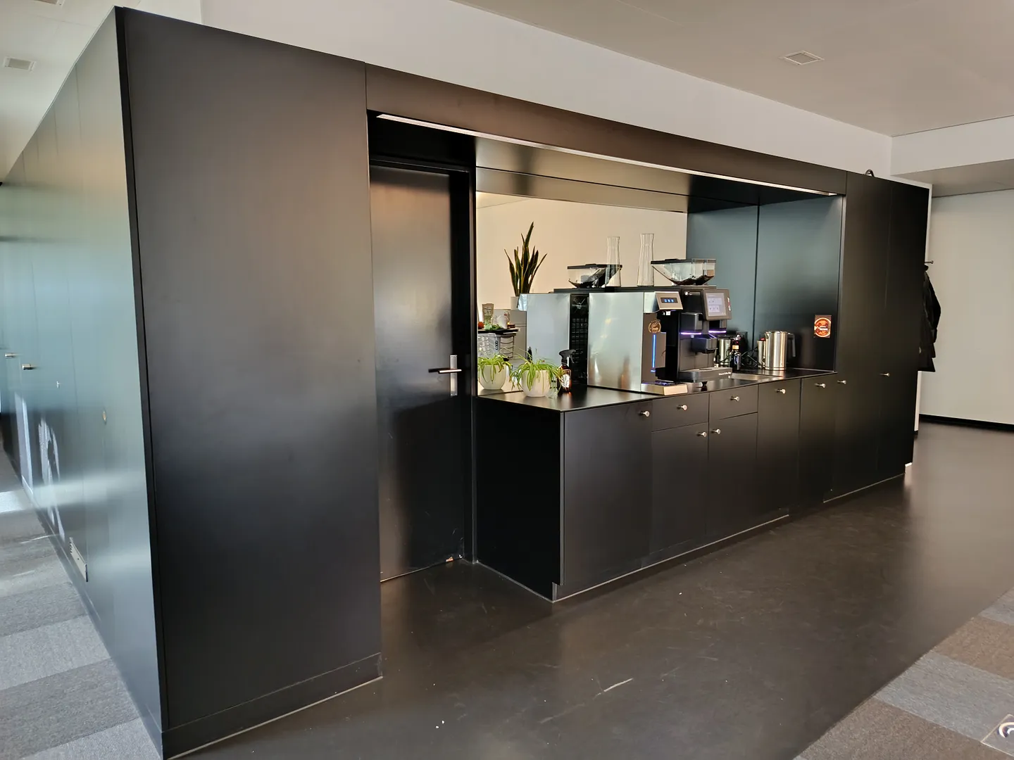 Modernes Büro zu Vermieten - Foto 2 von 2