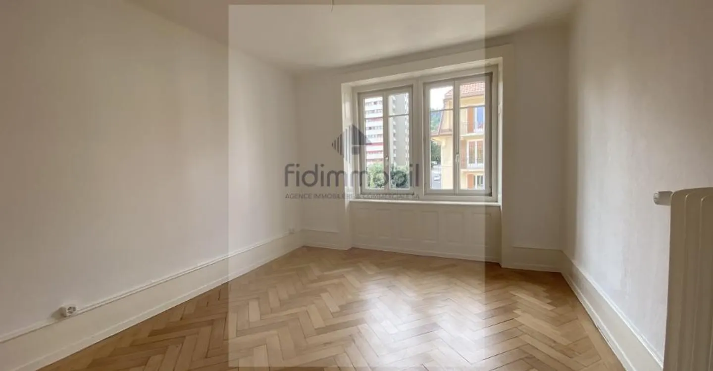 Charming 4-room apartment - Photo 2 of 7