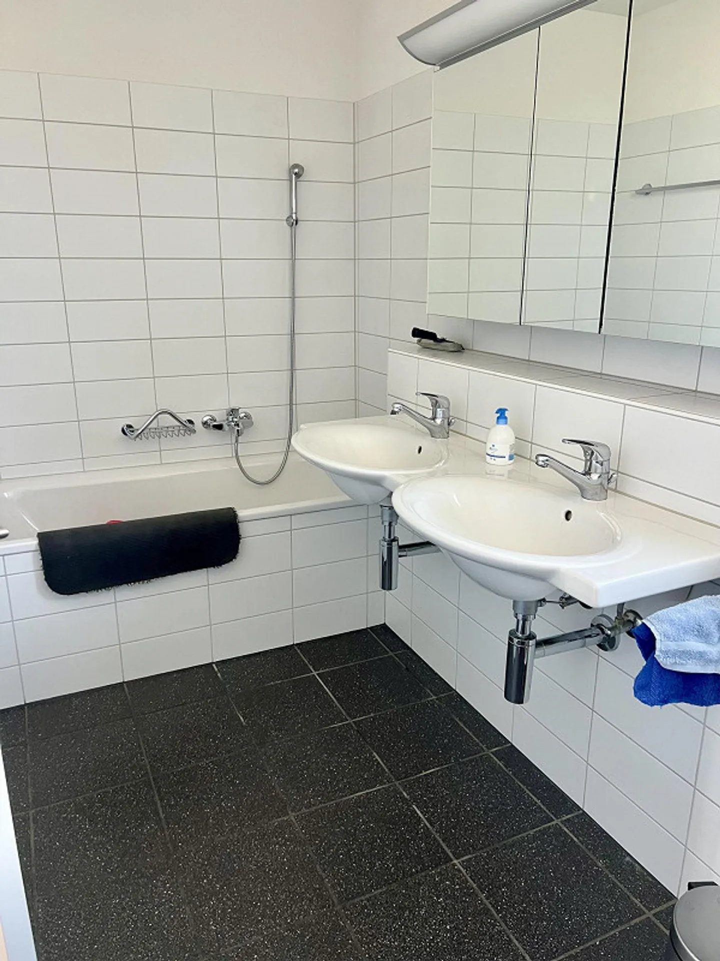 Geräumige 4.5 Zimmer Wohnung - Foto 8 von 13