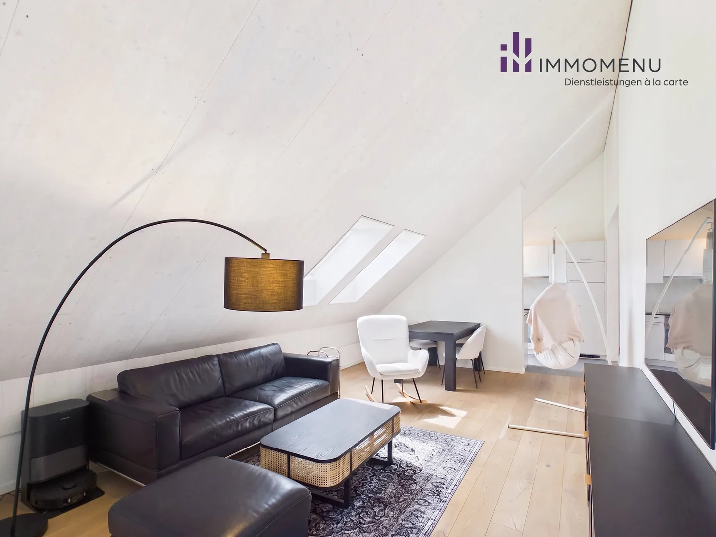 Appartement Attique Moderne avec Balcon - Photo 1 sur 9