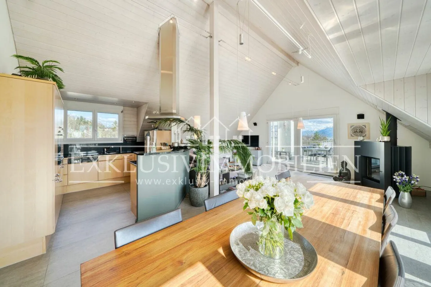 Spacious Living in Prime Location - Photo 3 of 6