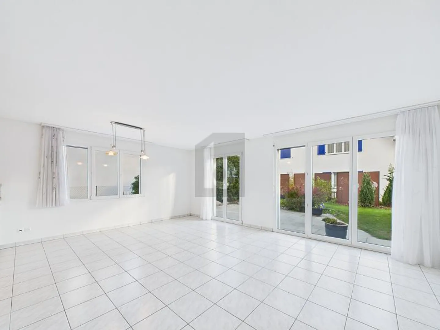 Semi-detached house for sale - Photo 2 of 5