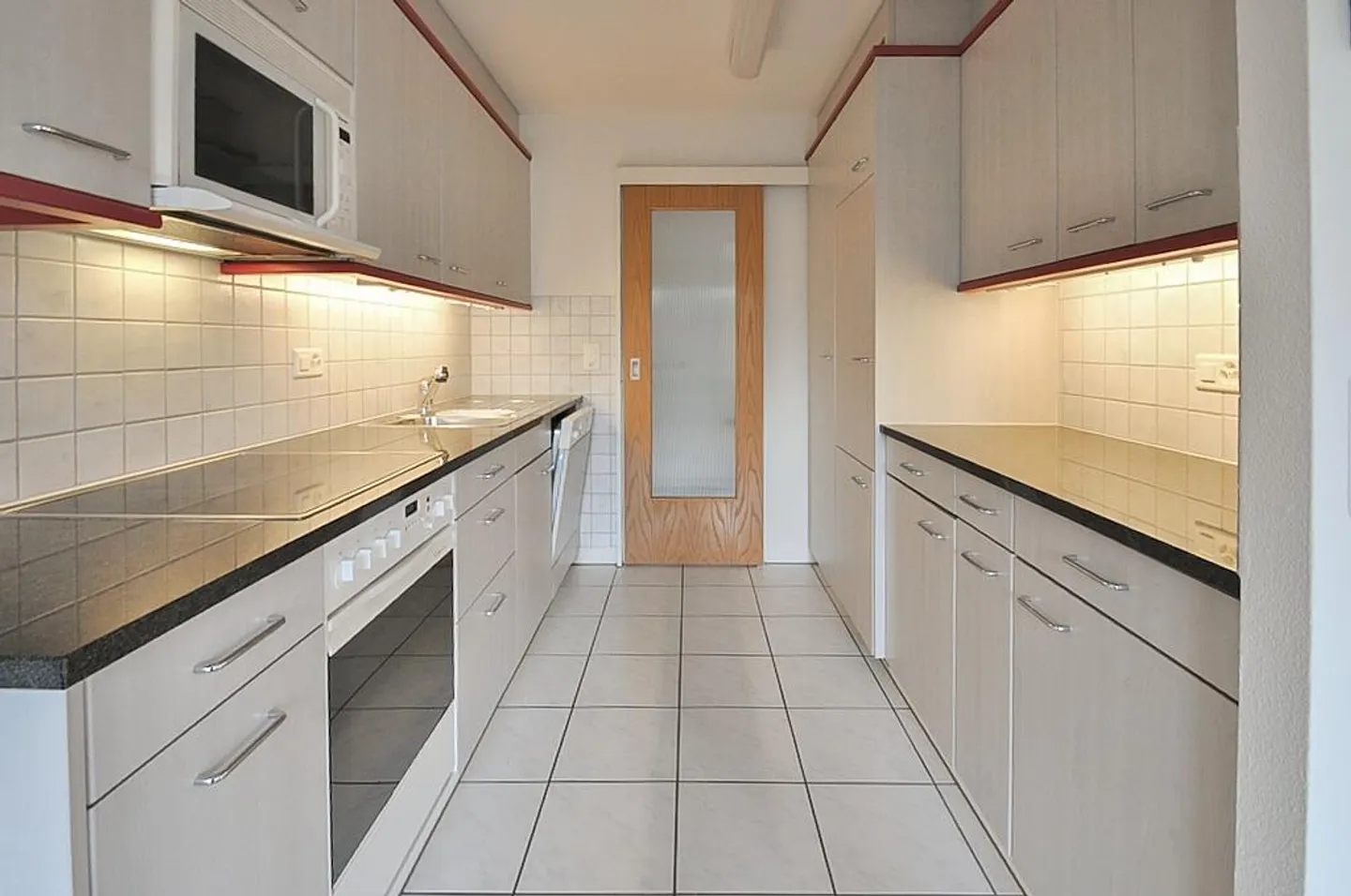 4 1/2 Room Apartment with Garden Seating Area - Photo 5 of 10