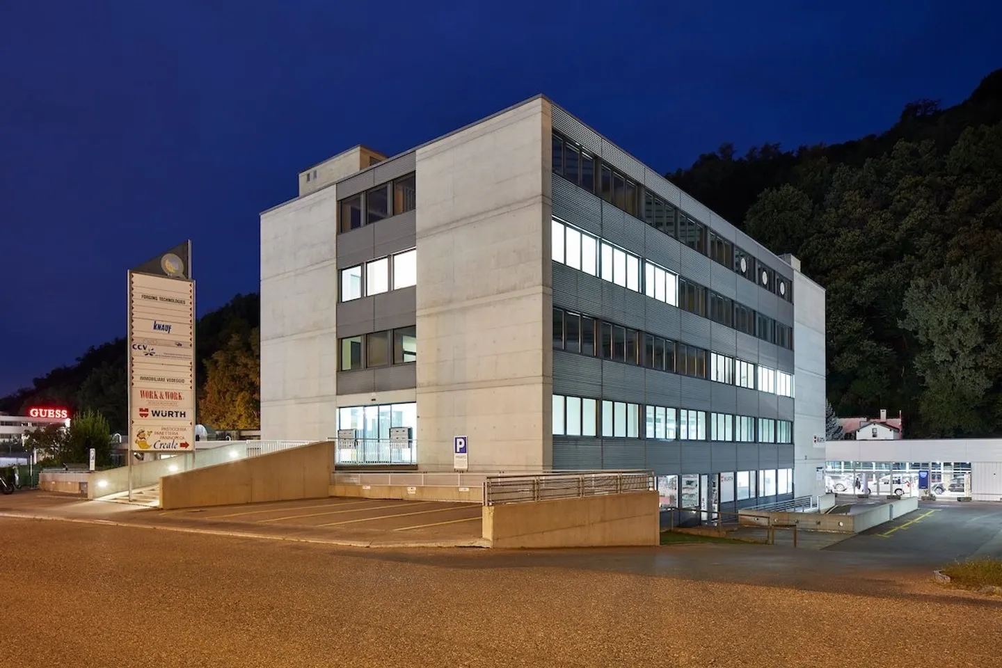 Bureaux à Manno - 85 ou 152 m² - Photo 1 sur 5