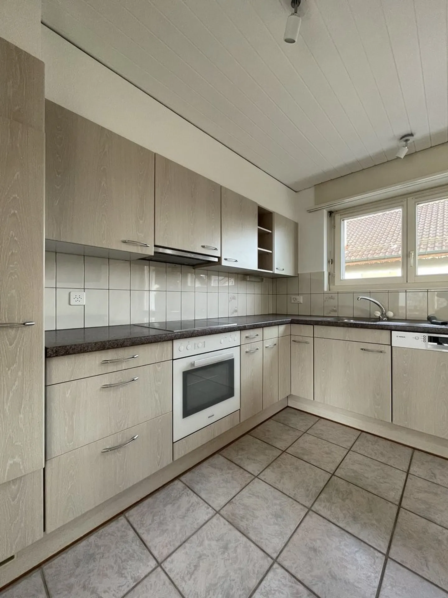 Fribourg (Beauregard-Viertel) - 4,5 Zimmer im 1. Stock - Foto 2 von 11