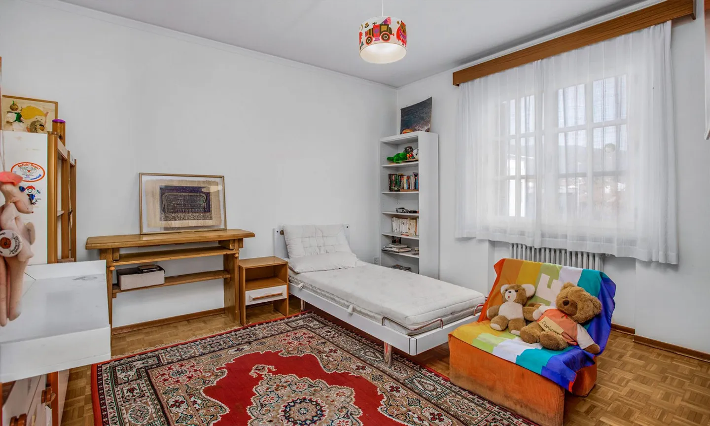 Schöne 4.5-Zimmer-Villa mit Pool in Coldrerio - Foto 6 von 9